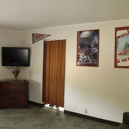 American Travel Inn พูลแมน ภายนอก รูปภาพ